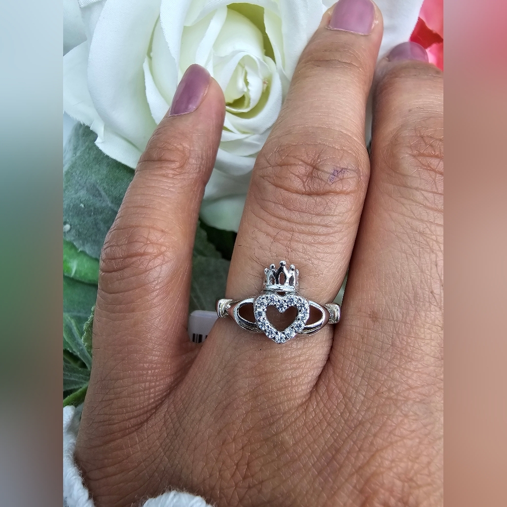 🥰🥰 OPEN HEART CLADDAGH RING - Picture 6 of 8